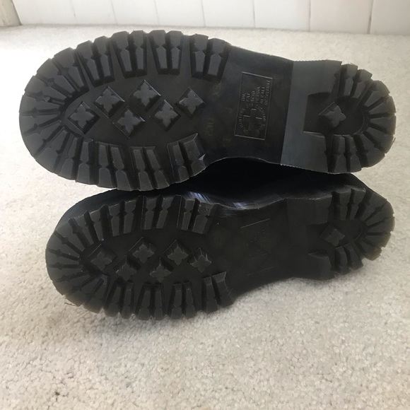 Dr. Martens Sinclair Zip Front Platform Boots - Picture 4 of 5